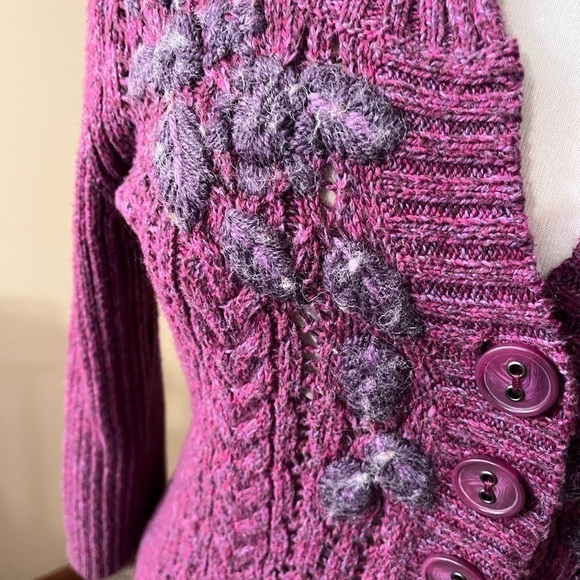 DKNY Purple/Magenta Crochet Button Front Cardigan Sz S - Picture 1 of 5